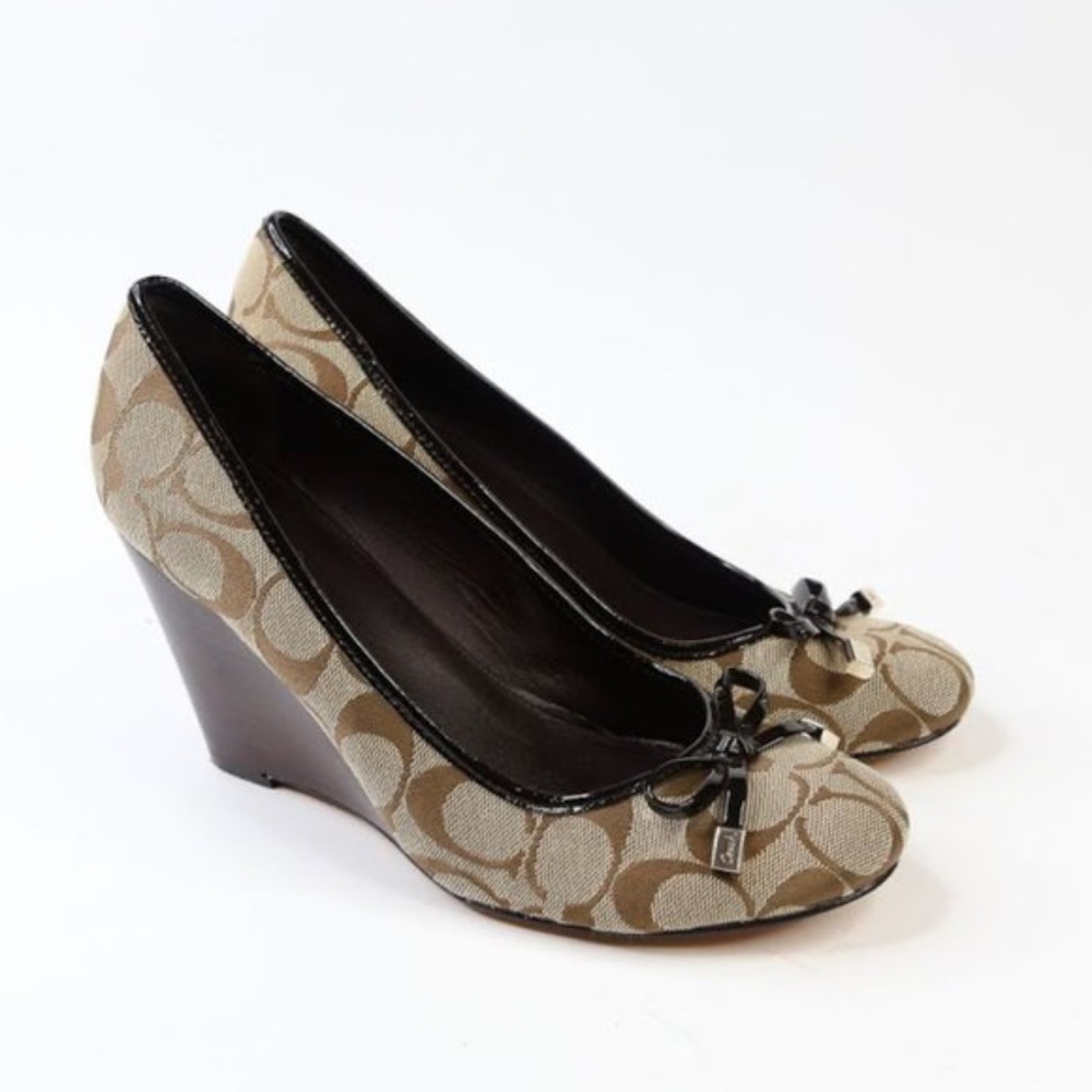 Coach Closed Toe Wooden Wedge Logo Pumps Size 7 US